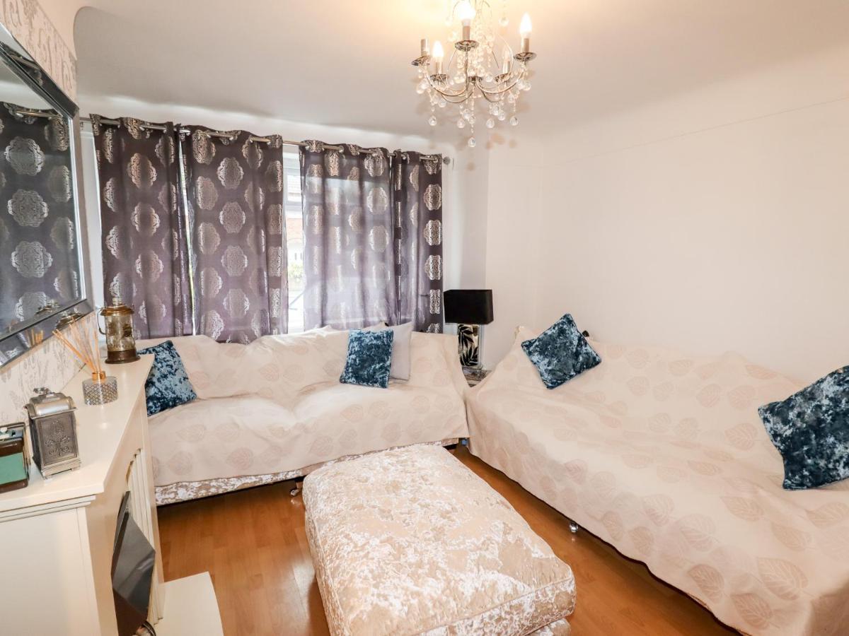 The Hawthorns Villa Chester Ngoại thất bức ảnh