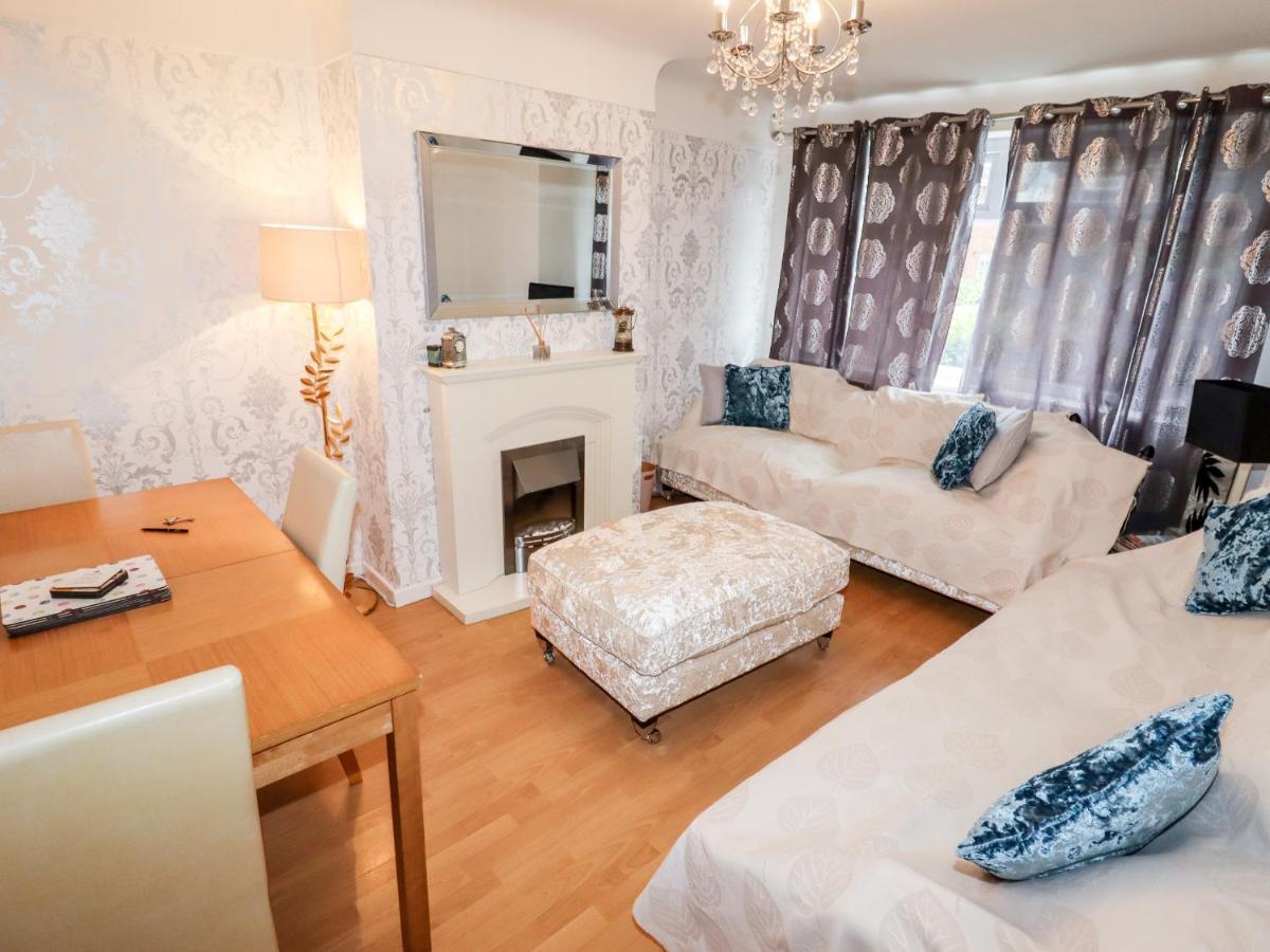 The Hawthorns Villa Chester Ngoại thất bức ảnh